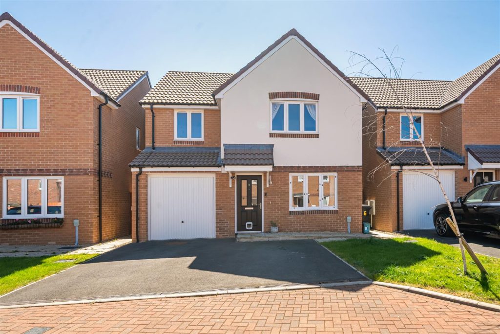 Meteor Row, Grove, Wantage