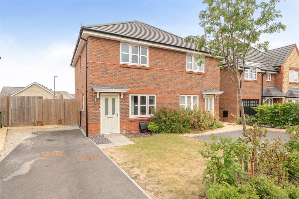 Merchant Crescent, Faringdon